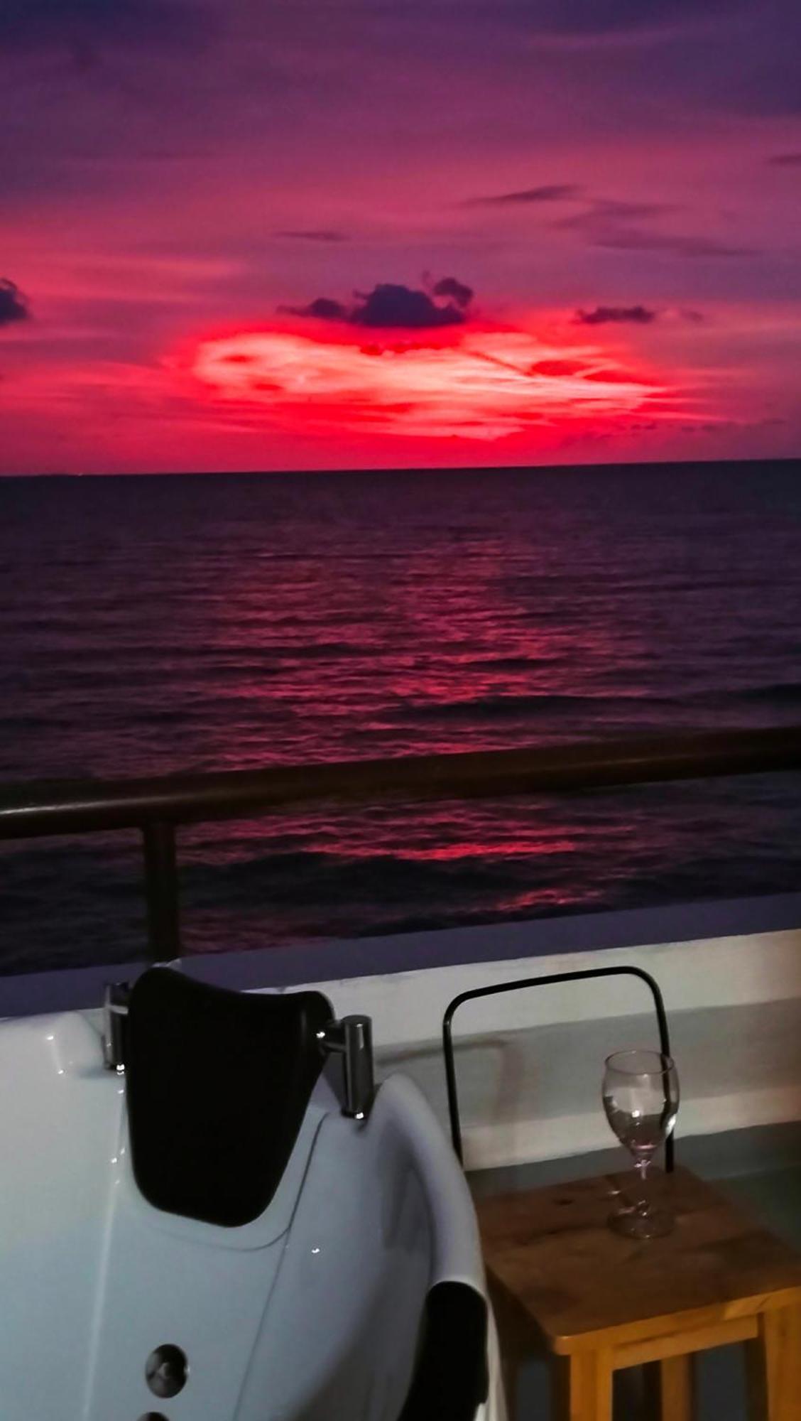Aparthotel Sunset *